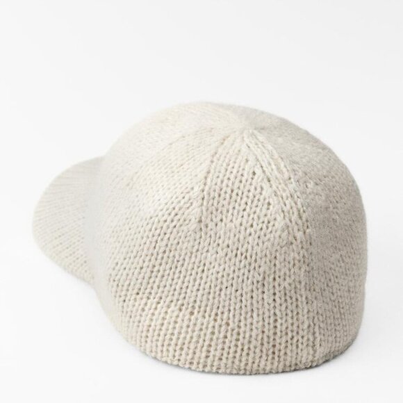 NWT ZARA KNIT CAP SIZE M - Picture 4 of 5